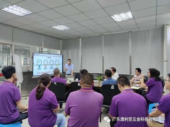 政產(chǎn)研智助強企專家組蒞臨澳利堅公司指導